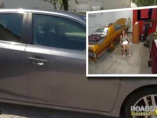 Roadside - glorious tjock latina fucks bil mechanic för discount
