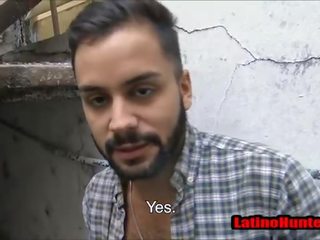 Bearded normal latino ca netăiat peter