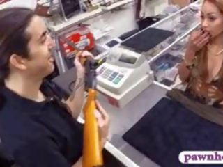 Crazy Latin prostitute Tries To Sell Her Gun She Brought In